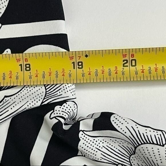 Lands’ End Black & White Floral Striped Cruise Vacation Shift Dress NWOT Size SP - Picture 10 of 10